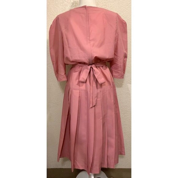 Handmade Vintage 70s/80s Dusty Pink Triangle Lace Bib Pleated Dress - Picture 6 of 7